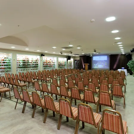 Royal Asarlik אתר נופש גומבט